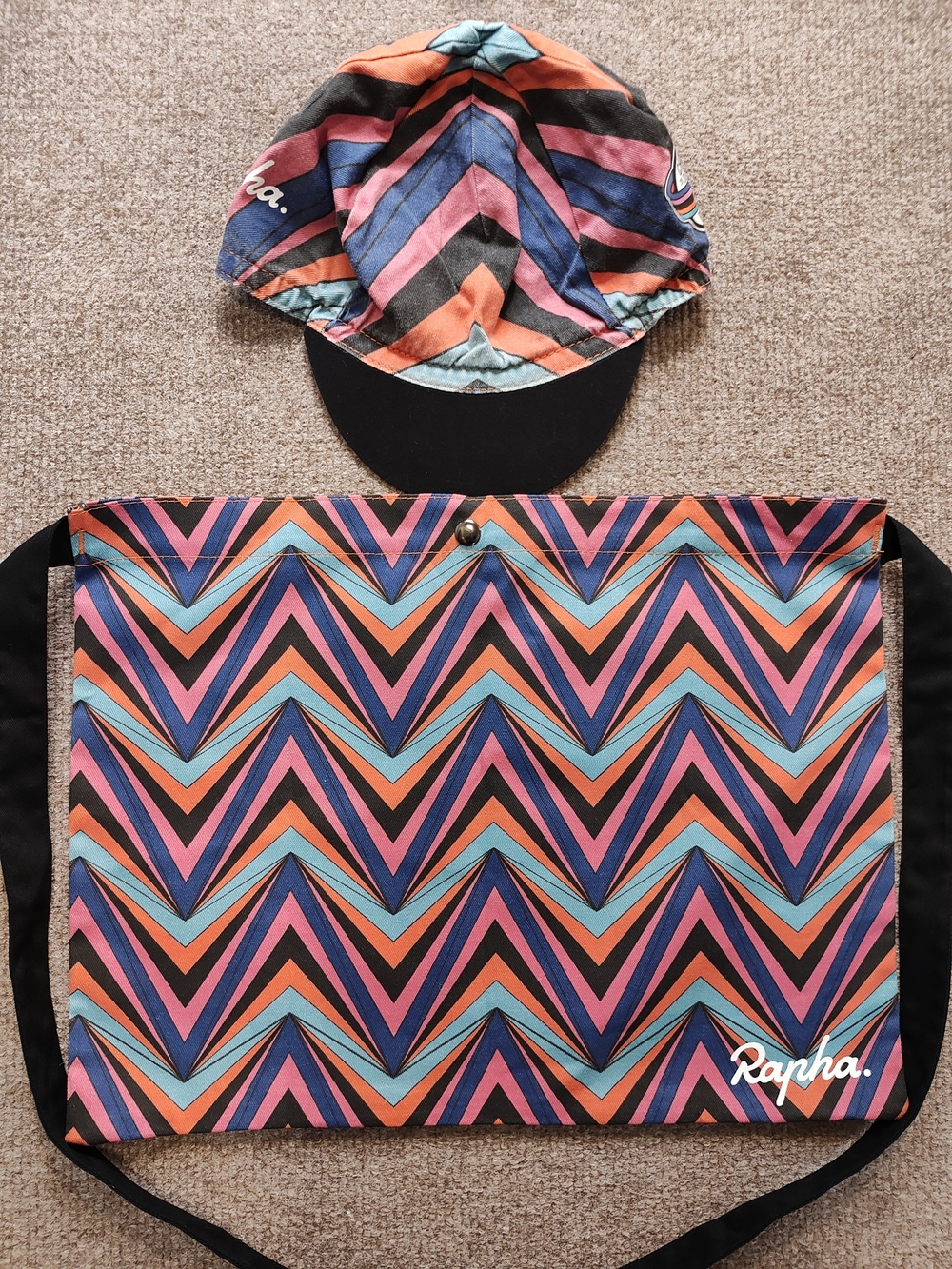 Rapha Musette Feed Bag - Champion Du Monde Bergen Edition w/ Cycling Cap